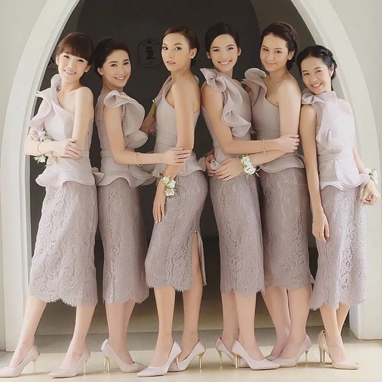 16+ Ide Seragam Bridesmaid yang Nggak Melulu Kebaya 27