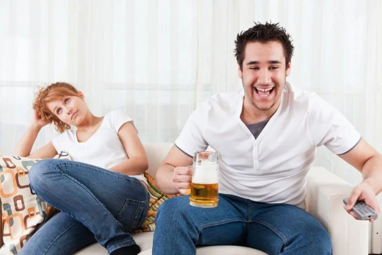 4 Fakta Ini Bakalan Mengubah Pendapat Cewek Tentang Kecuekan Cowok. Cewek Wajib Baca Biar Bijak! 8