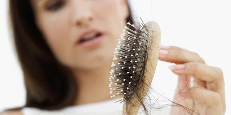 Setelah Keramas, Rambut Basahmu Harus Dikeringkan Dulu Kalau Nggak Mau 5 Hal 'Iyuuuh' Ini Menimpamu! 7