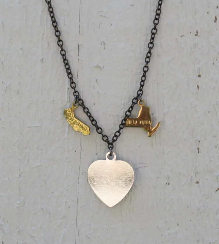 10 Ide Kado Kreatif untuk Pacar LDR 14 Kalung untuk pacar