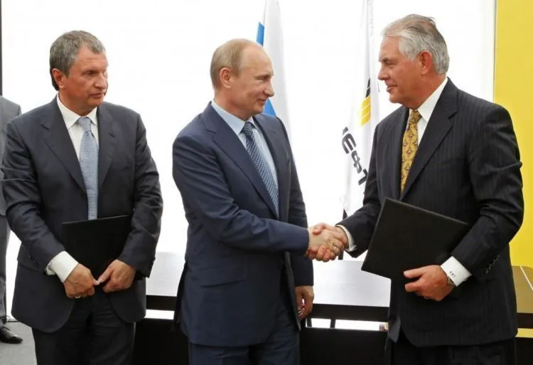 Menurut Laporan CIA, Ada Indikasi Putin Mendalangi Kemenangan Trump. Ini 5 Bukti Kemesraan Mereka 9