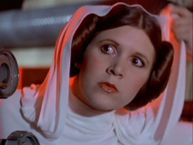 Carrie Fisher dalam Kenangan, Gaya Ikonik Sang Putri Leia dalam 12 Potret 13