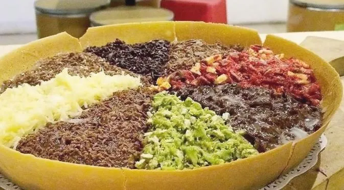 Luluhkan Hati Calon Mertua Itu Gampang Kok. Bawain Saja 8 Makanan Ini! 9