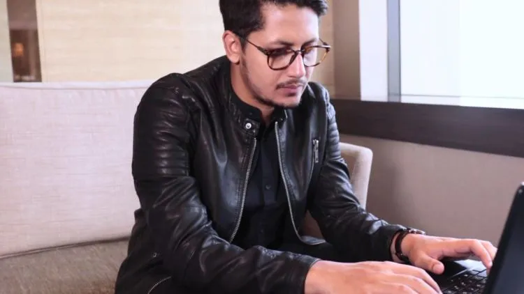 Style Kece Hamish Daud dan Keenan Pearce. Bukti Bahwa Kak Yaya Nggak Pernah Salah Pilih 20