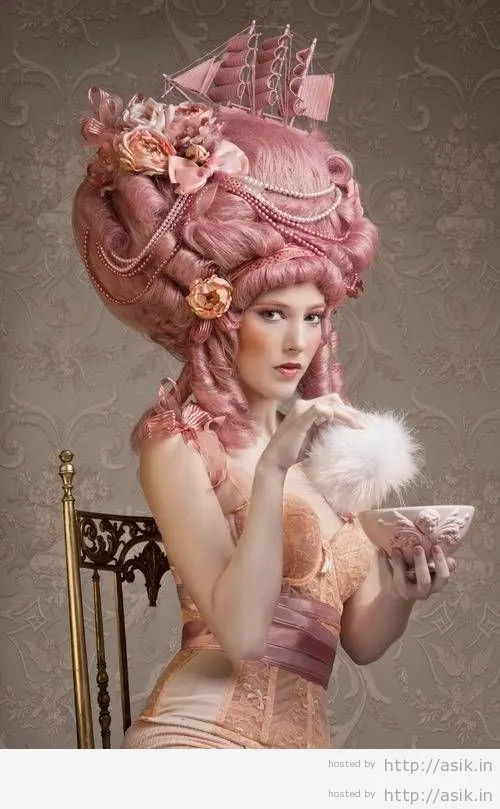 Model Gaya Rambut Wanita dari Tahun 1800an Sampai Sekarang. Kamu Suka yang Mana, Girls? 11
