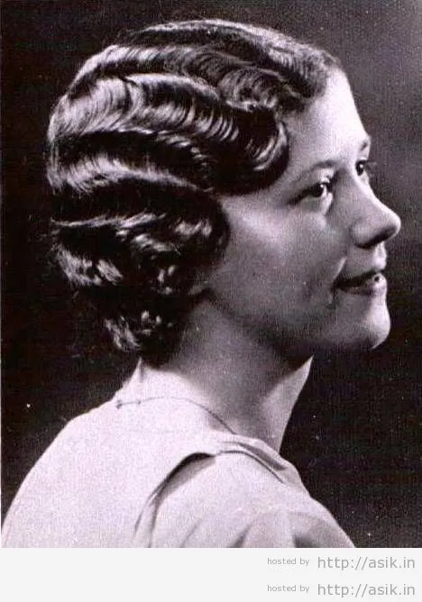 Model Gaya Rambut Wanita dari Tahun 1800an Sampai Sekarang. Kamu Suka yang Mana, Girls? 13