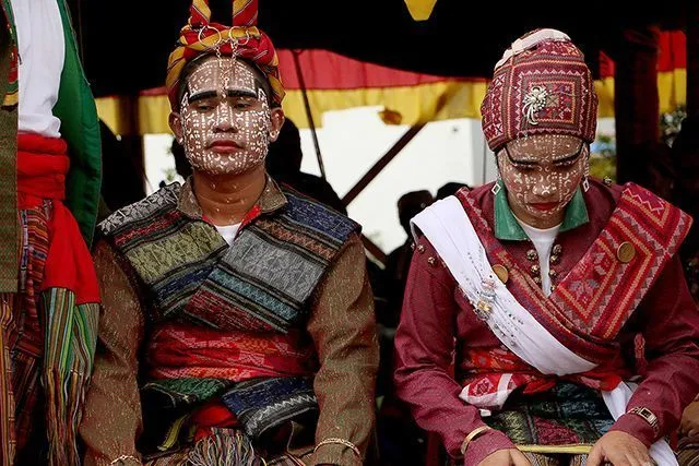 Cantiknya Foto Pengantin Wanita dari Seluruh Dunia. Bukti Kalau Pernikahan Itu Selalu Istimewa 24