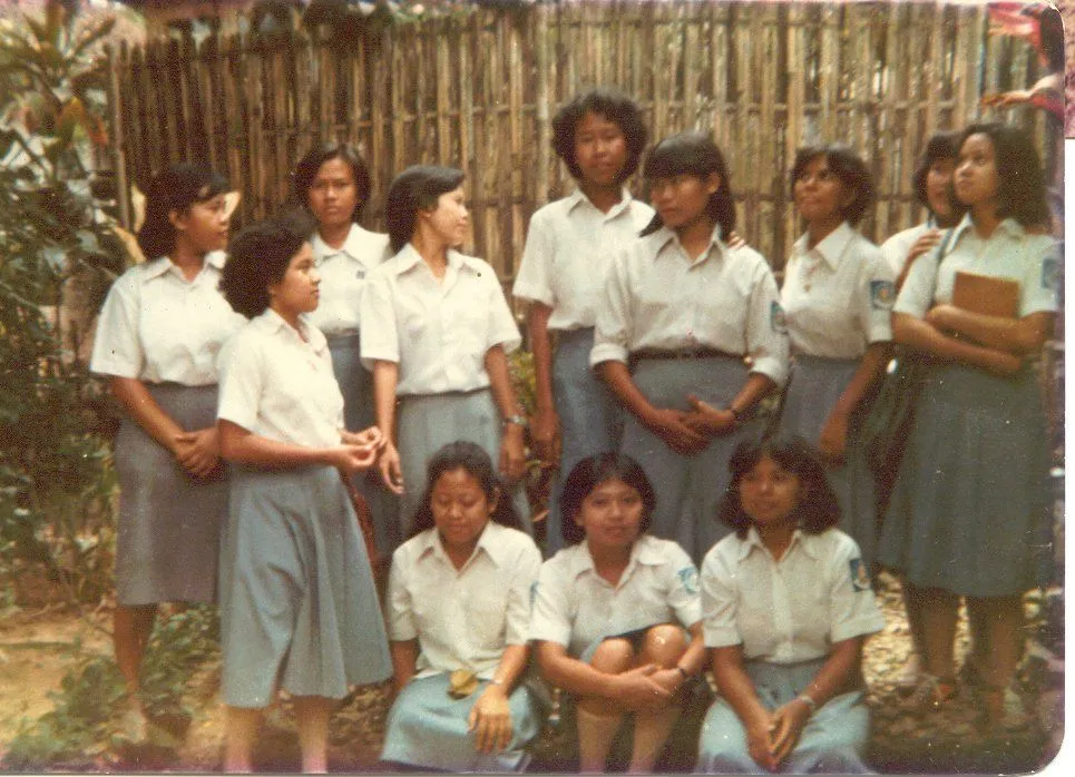 Perubahan Gaya Foto Cewek dari Masa ke Masa. Kira-Kira Tahun Depan Bakal Seperti Apa, Ya? 16
