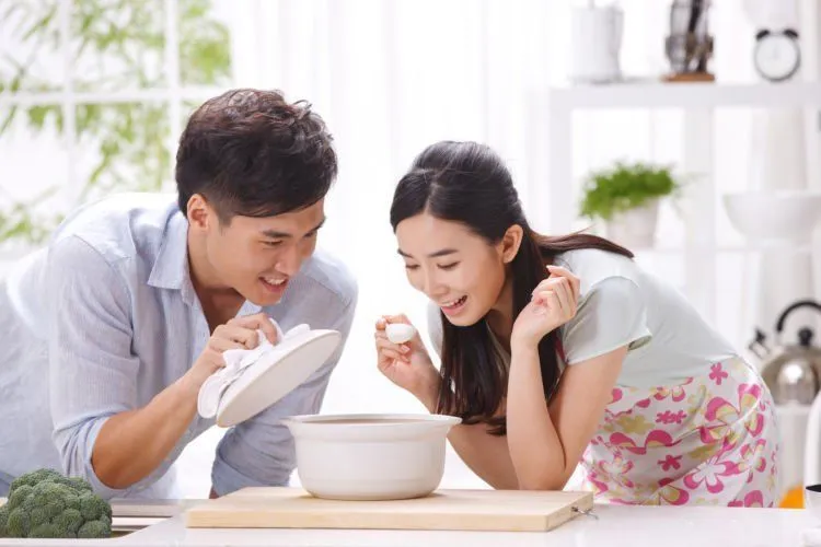 Cek Level Sayang Pasangan ke Kamu dari Makanan Buatanmu. Keliatan Banget, Tuh! 6