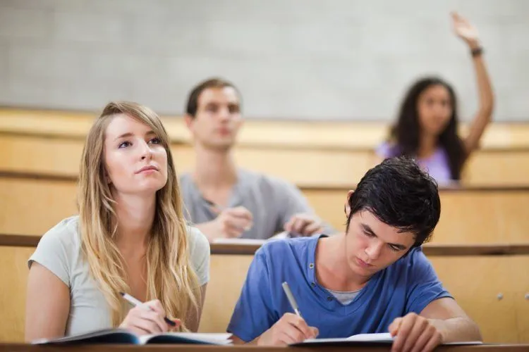 Walau Tak Punya IPK Tinggi dan Almamater Bergengsi, Kamu Harus Bersyukur Punya 5 Skill Unik Ini 9