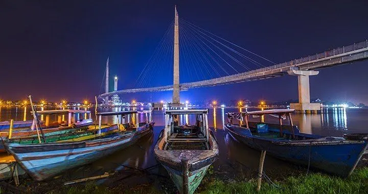 Tanggo Rajo Jambi, Kawasan yang Indah di Kala Malam. Romantis Jika Disambangi Bareng Pasangan! 11