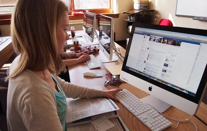 Bukan Sekadar Pengguna, Sejatinya Kitalah Produk yang Dijual Google atau Facebook 7