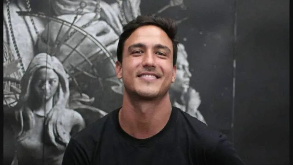 Ini Nih Hamish Daud, Lelaki yang Berpotensi Bakal Jadian dengan Raisa. Ternyata Dia... 8