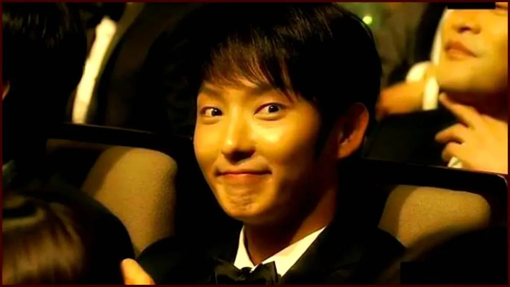 10 Ahjussi Ganteng yang Lahir di Tahun 80-an Awal Tapi Wajah dan Senyumnya Masih Rasa Oppa 90-an 17