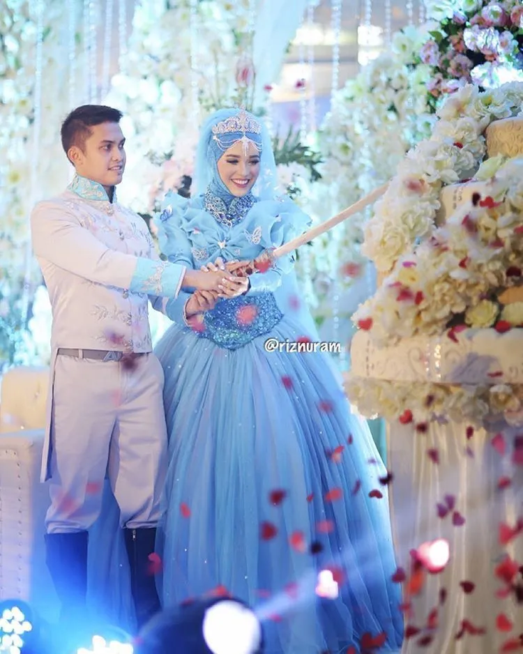Resepsi Unik Nan Mewah Ala Cinderella Berhijab. 16 Foto Ini Menunjukkan Totalitas Fairy Tale Tanpa Batas 27