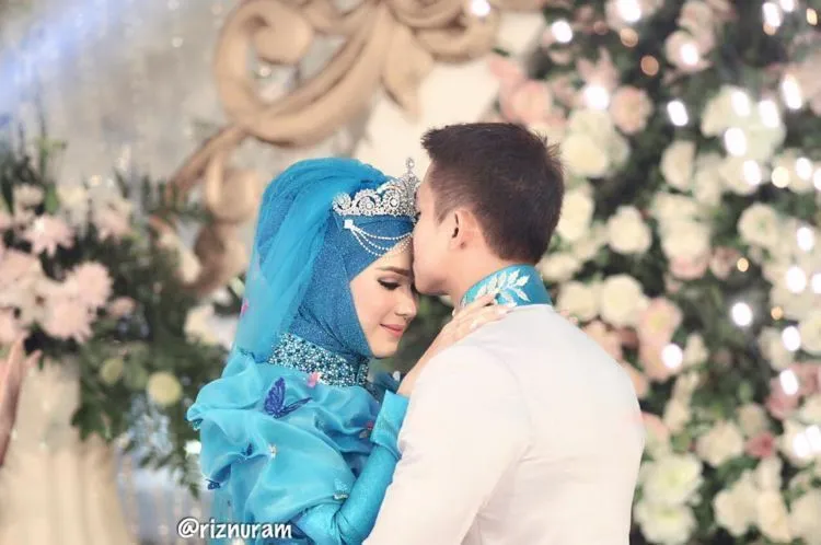 Resepsi Unik Nan Mewah Ala Cinderella Berhijab. 16 Foto Ini Menunjukkan Totalitas Fairy Tale Tanpa Batas 30