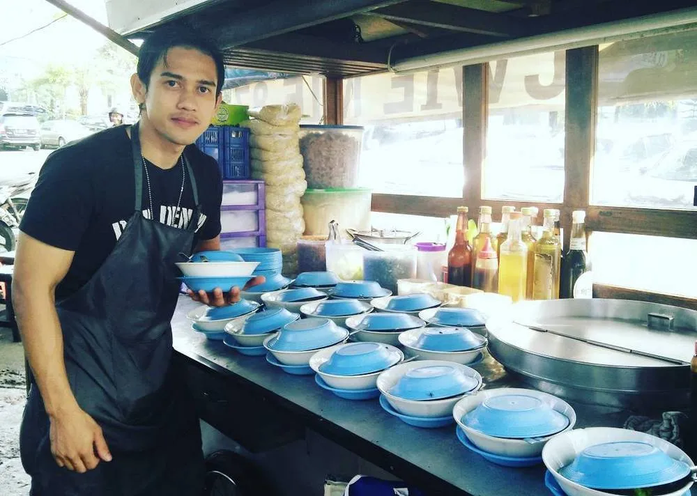 5 Tipe Cowok yang Hanya Bisa Ditemui di Sinetron Indonesia. Di Kehidupan Nyata Nggak Bakalan Ada! 6