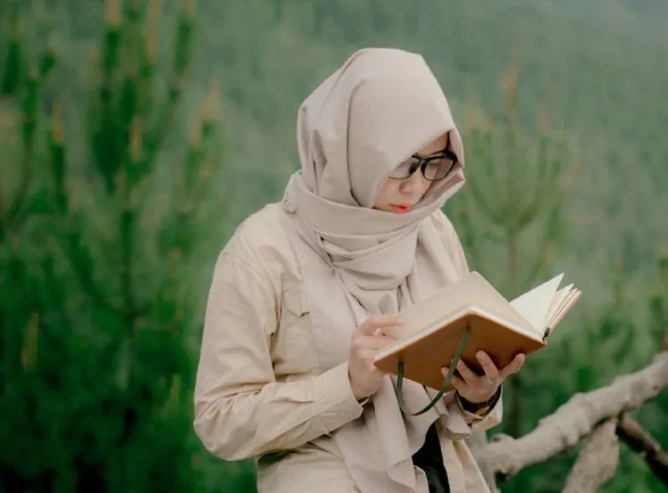 Abaikan Saja 7 Anggapan Ini, Bukankah Memakai Hijab Itu Urusan Hatimu Sendiri 10