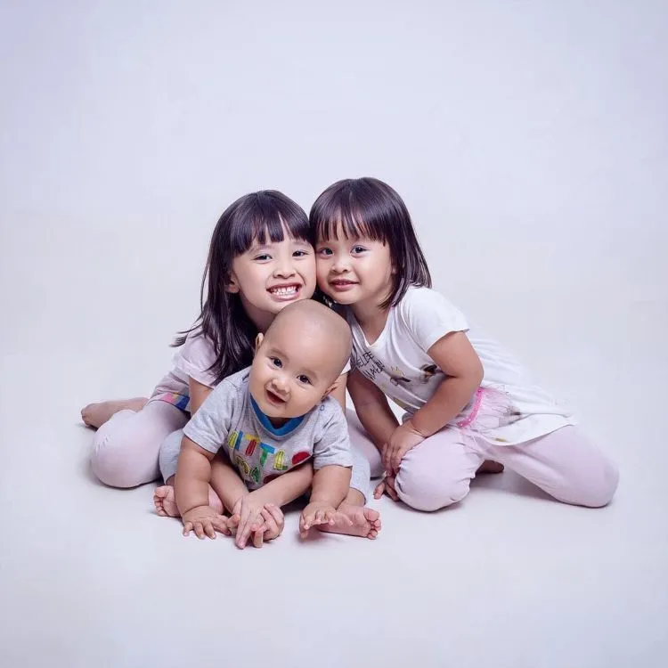 Menebak-nebak Bagaimana Cara Zaskia Mecca Mendidik Anak-anaknya. Mereka Cerdas Semua! 15