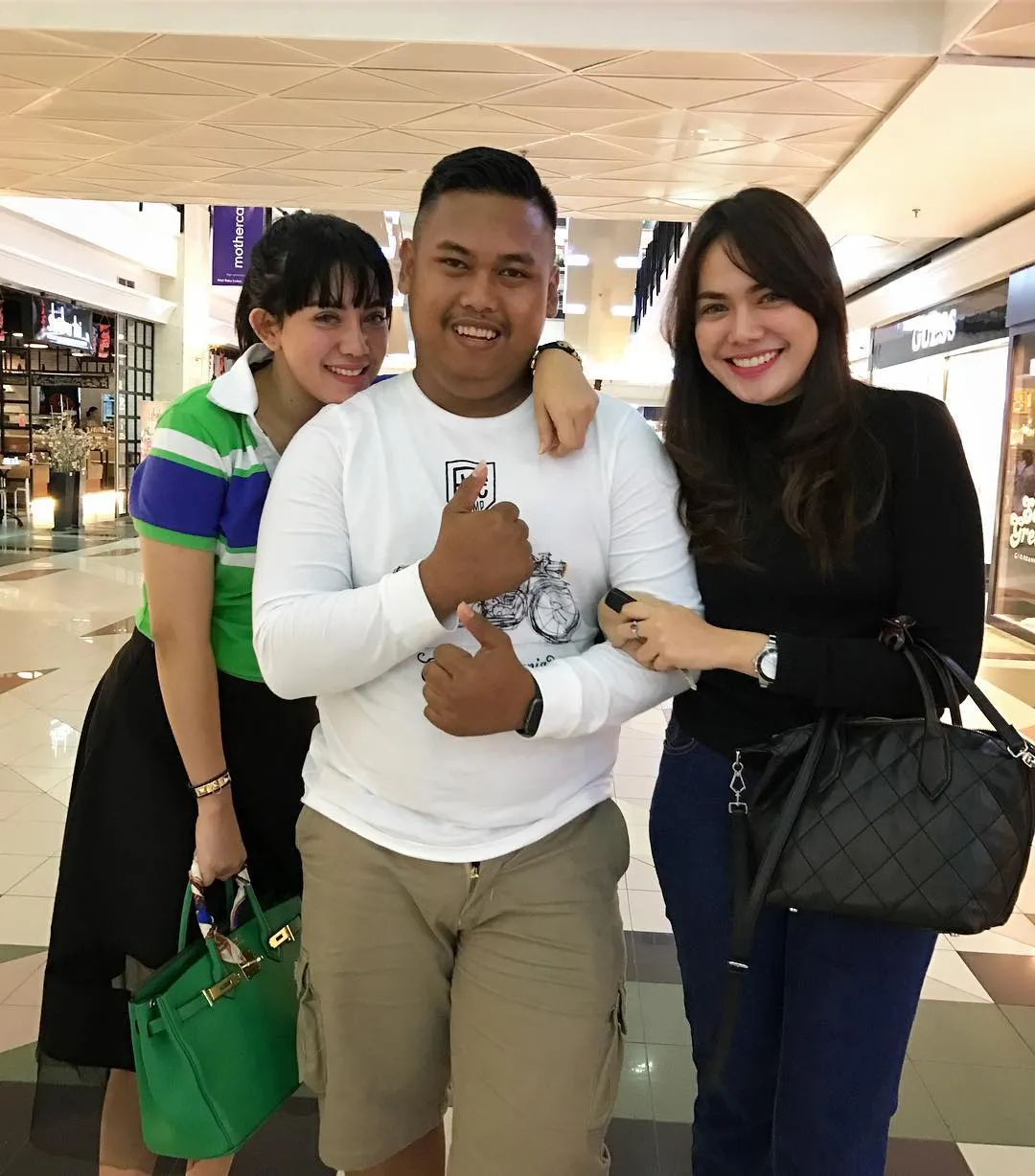 5 Tipe Cowok yang Hanya Bisa Ditemui di Sinetron Indonesia. Di Kehidupan Nyata Nggak Bakalan Ada! 10