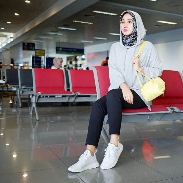 Mau Tampil Beda dengan Gaya SWAG a la Rapper? Intip 12 Inspirasinya Berikut Ini 21