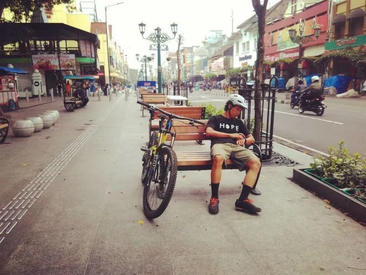 Potret Terbaru Jalan Malioboro, Jogja. Buat yang Punya Banyak Kenangan Jangan Baper, Ya! 13