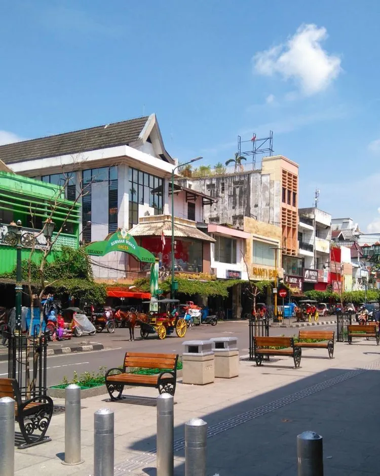 Potret Terbaru Jalan Malioboro, Jogja. Buat yang Punya Banyak Kenangan Jangan Baper, Ya! 14