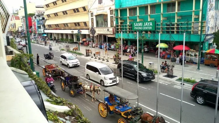 Potret Terbaru Jalan Malioboro, Jogja. Buat yang Punya Banyak Kenangan Jangan Baper, Ya! 17