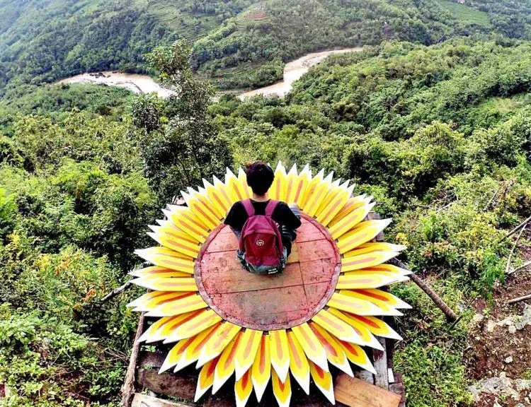 Bagi Pecinta Selfie, Bukit Mojo di Mangunan Harus Segera Kamu Datangi. Lagi Ngehits Banget Nih! 20
