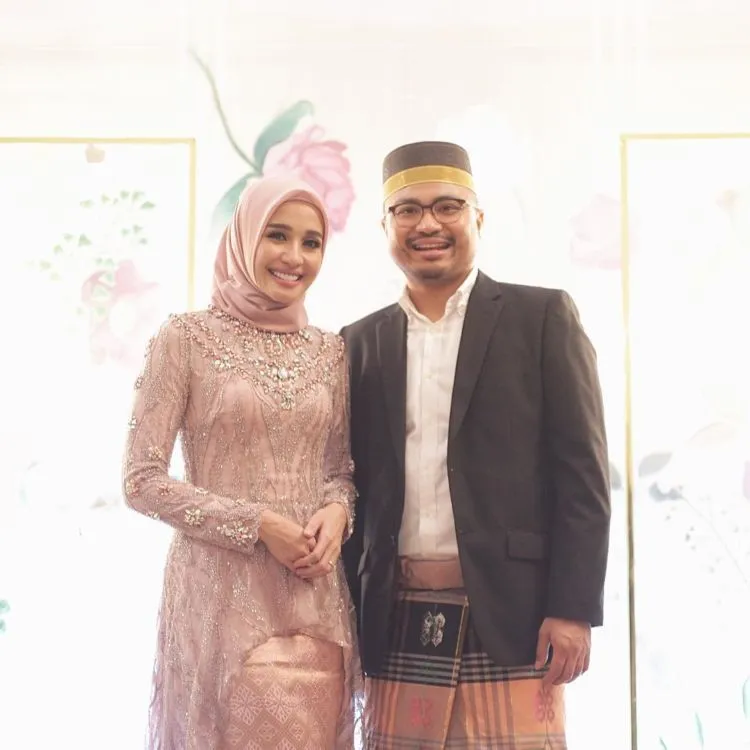 8 Inspirasi Busana Pastel dari Lamaran Laudya Cynthia Bella. Untuk Mewah Tak Harus Cerah! 11