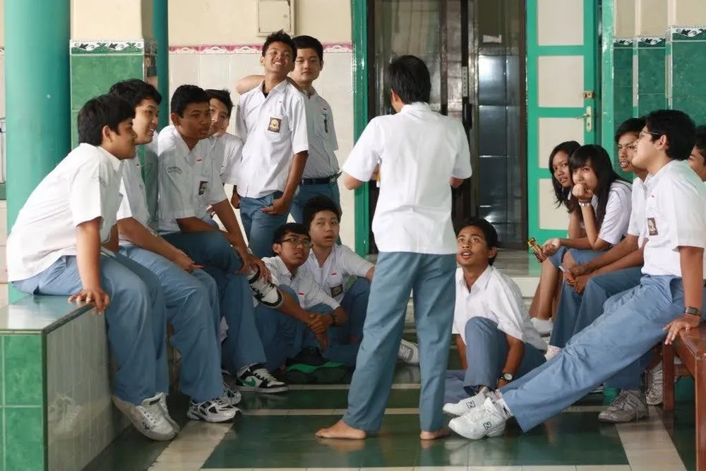 Yuk, Lihat Gaya Pacaran Anak Sekolah Zaman Dahulu. Jauh Lebih Baik Dari Anak-anak Zaman Sekarang! 7