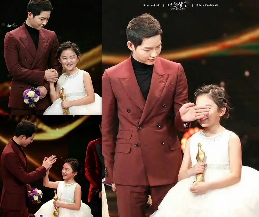 Romantis dan Papa-able, Temukan Semuanya di Song Joong Ki dan Foto-Foto KBS Drama Awards Ini 8