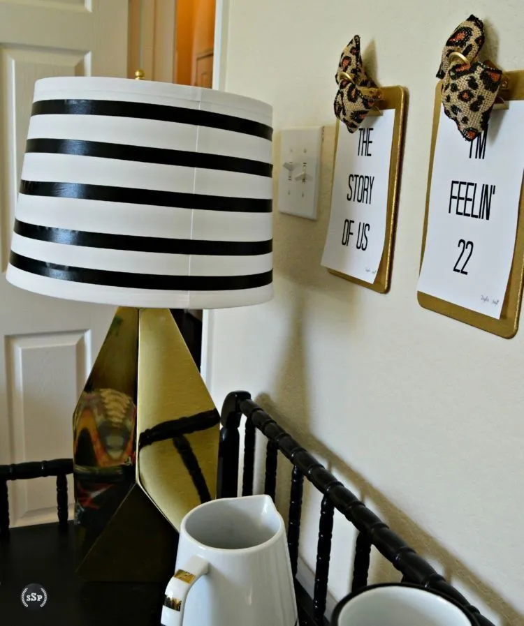 20 Kreasi Unik Selotip Jepang, Mulai dari Dinding Kamar Hingga Casing HP Semua Bisa Dibikin Cantik 29