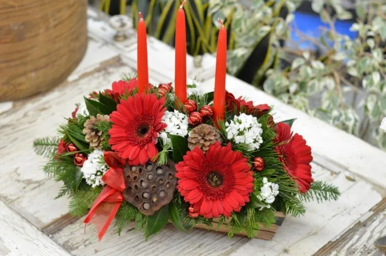 Percantik Meja Makanmu dengan 12 Centerpiece Ini, Yakin Masih Mau Makan Depan Televisi? 25