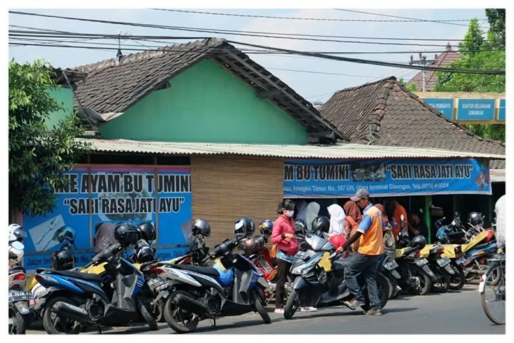 Mie Ayam Tumini, Mie Ayam Legendaris dan Paling Lezat di Jogja. Begini Rahasia Suksesnya! 6
