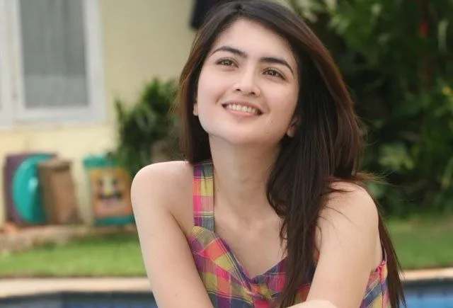 7 Alasan Kenapa Cewek Bandung & Sunda Cantik 9