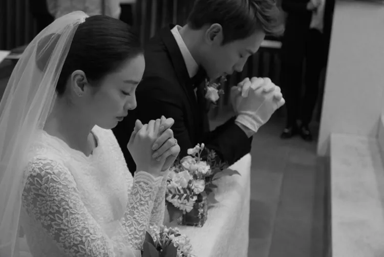 7 Hal yang Bisa Diambil dari Pernikahan Rain-Kim Tae Hee, Tak Harus Mewah untuk Menikah! 9