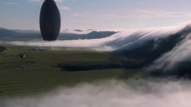 6 Alasan Kenapa Tak Cuma Anak Sains dan Bahasa, Tapi Anak Komunikasi Juga Wajib Nonton ‘Arrival’ 7