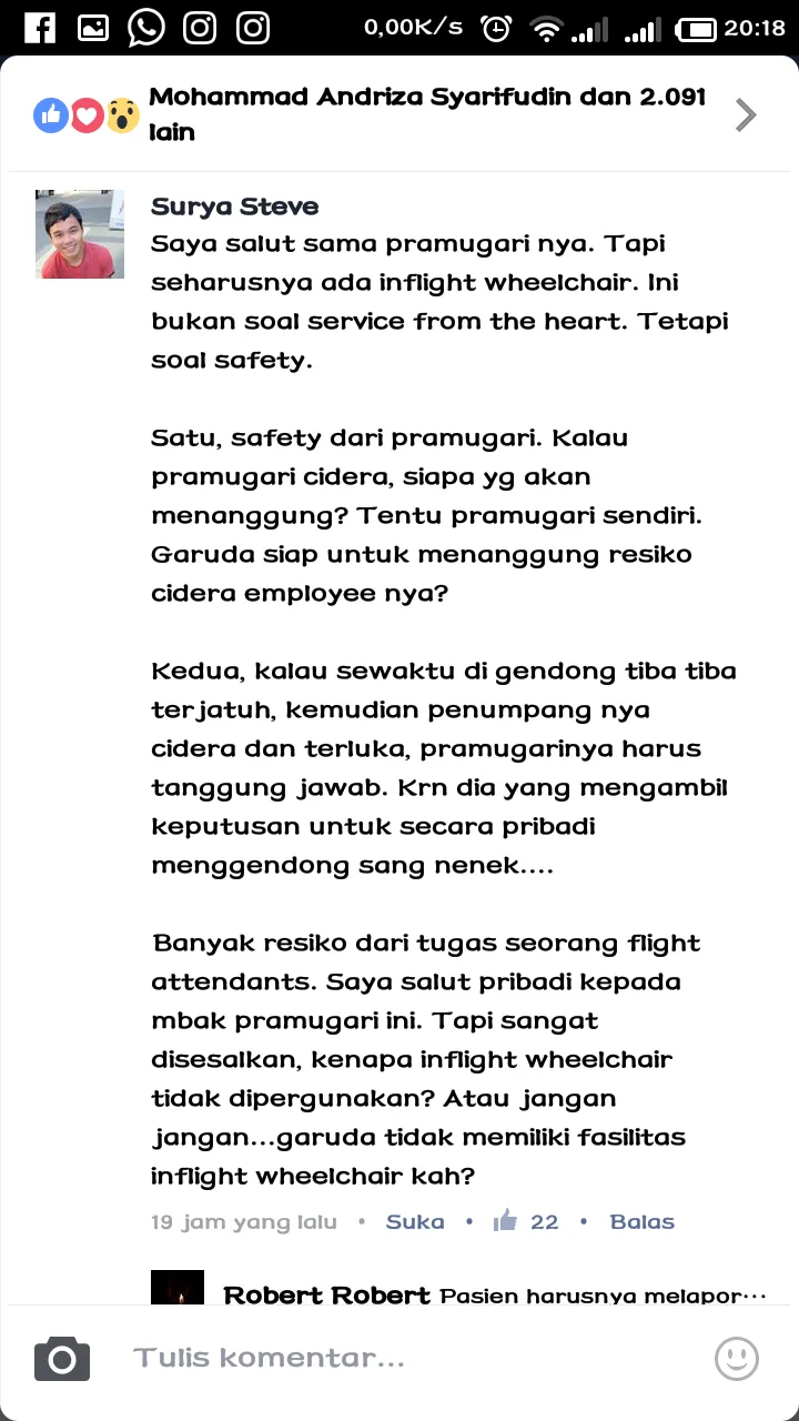 Inilah Pramugari Berhati Mulia, Rela Menggendong Nenek di Pesawat. Calon Istri Idaman Nih! 9