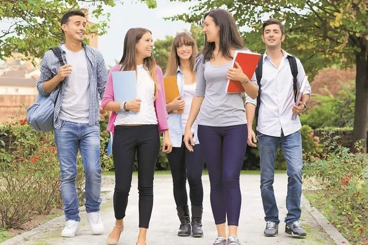 Yuk, Lihat Gaya Pacaran Anak Sekolah Zaman Dahulu. Jauh Lebih Baik Dari Anak-anak Zaman Sekarang! 8