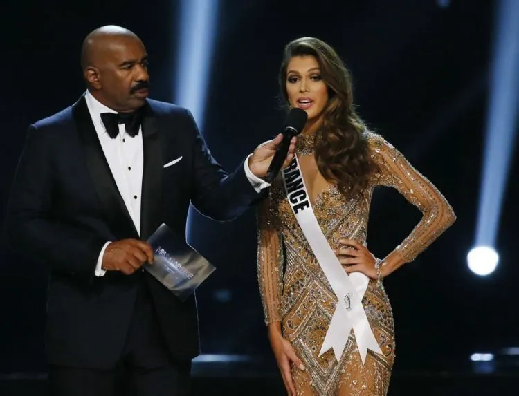 Inilah 6 Hal yang Bisa Kamu Ambil dari Kemenangan Iris Mittenaere - Miss France yang Berhasil Jadi Miss Universe 2017 12