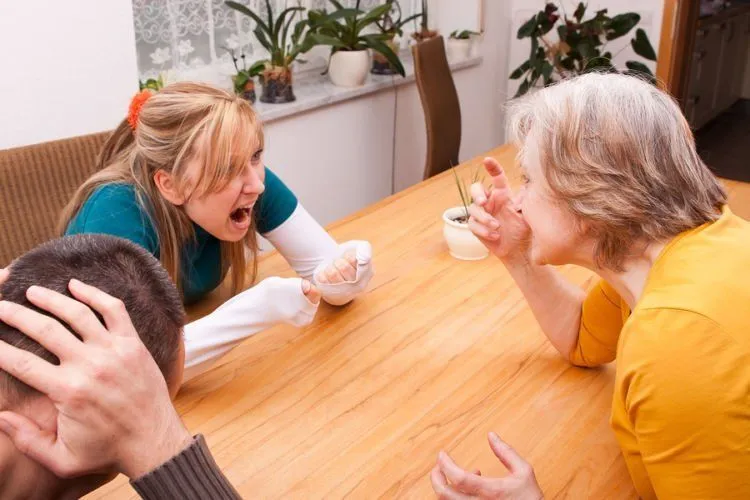 7 Konflik Umum dengan Mama Mertua Nanti. Ketahui Sekarang Agar Tak Kaget Kemudian 13
