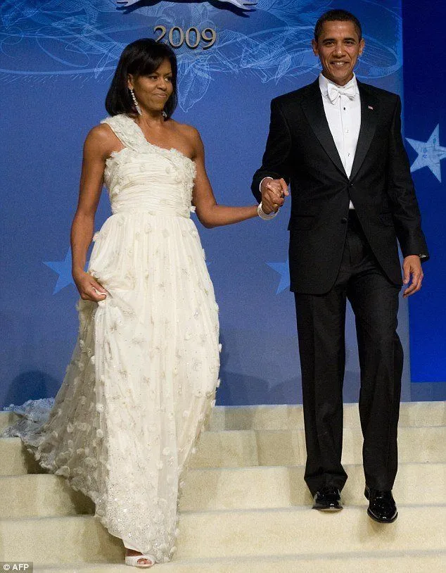 12 Penampilan Michelle Obama Selama Menjadi First Lady Amerika. Sederhana Tapi Tetap Elegan 13