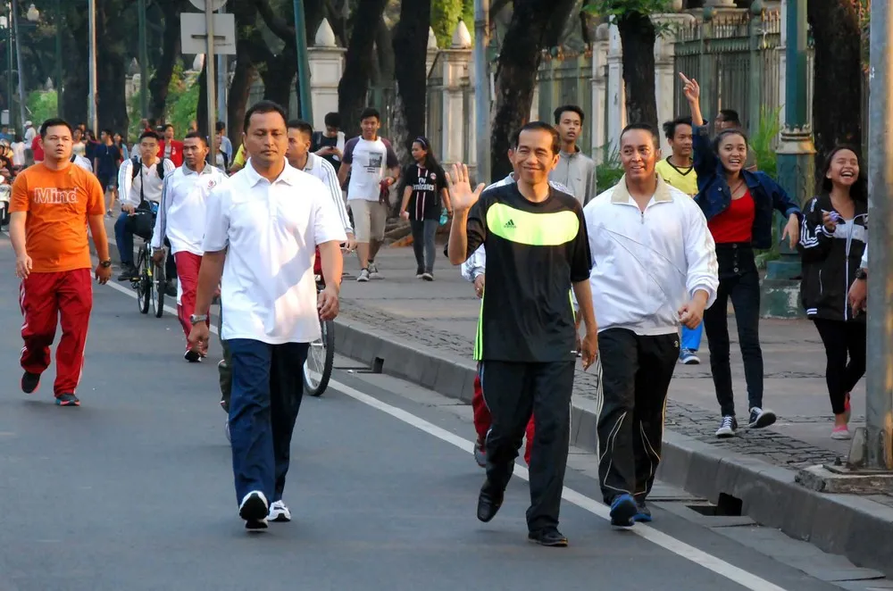 10 Benda Ini Paling Bakal Viral Juga Kalau Dipakai Pak Jokowi, Siap-Siap Deh Kamu Jualin Pas Ramai 15