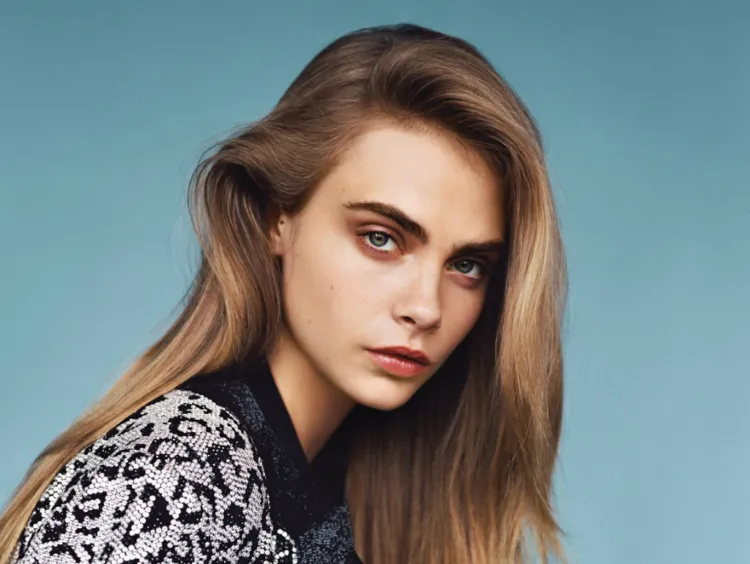 10 Seleb yang Memukau dengan Alis Naturalnya. Plus Cara 'Ngalis' Agar Bisa Secantik Mereka 18