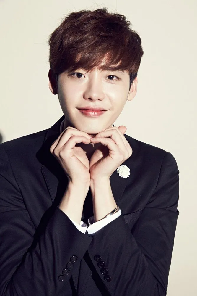 4 Pose Andalan Cowok-Cowok Korea. Geli Nggak Sih Cowok Lihat Cowok Lain Pose Kayak Gini? 11