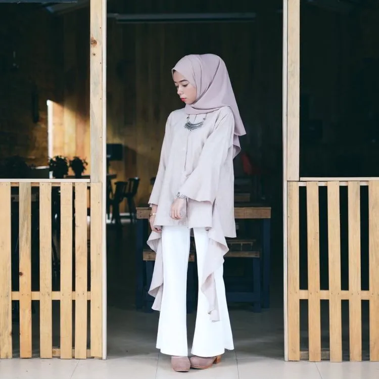 Sempat Dihina-hina, Kini Celana Cutbray Kembali Mengemuka. Ini Dia 13 Inspirasinya! 19