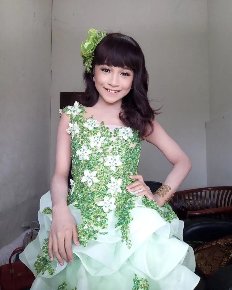 Tasya, Anak Kecil yang Menyanyikan Lagu Dangdut Bertema Dewasa dan Kini Sudah Tenar di Layar Kaca 4