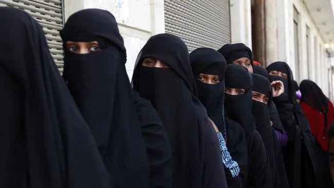 Dengan Dalih Cegah Terorisme, 8 Negara Ini Larang Muslimah Menutup Aurat Sepenuhnya 13