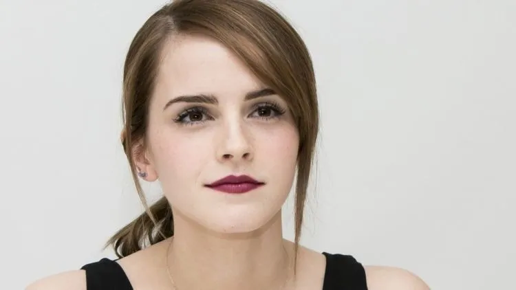 10 Seleb yang Memukau dengan Alis Naturalnya. Plus Cara 'Ngalis' Agar Bisa Secantik Mereka 16